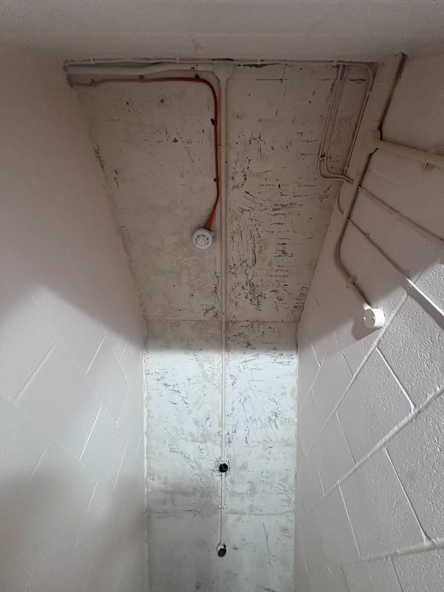 Licensed asbestos gasket removal in a Leytonstone commercial property